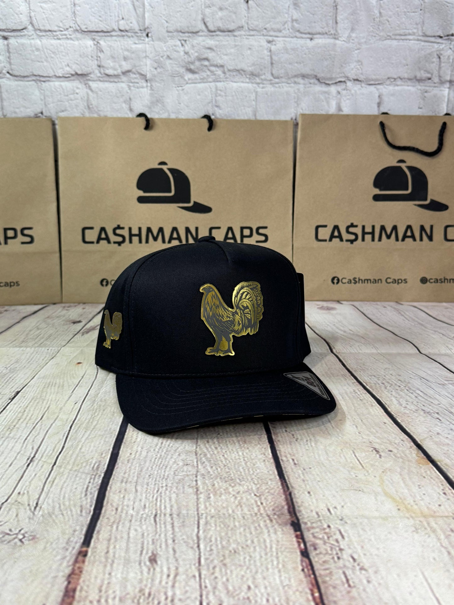 Gorra Gallo Dorado
